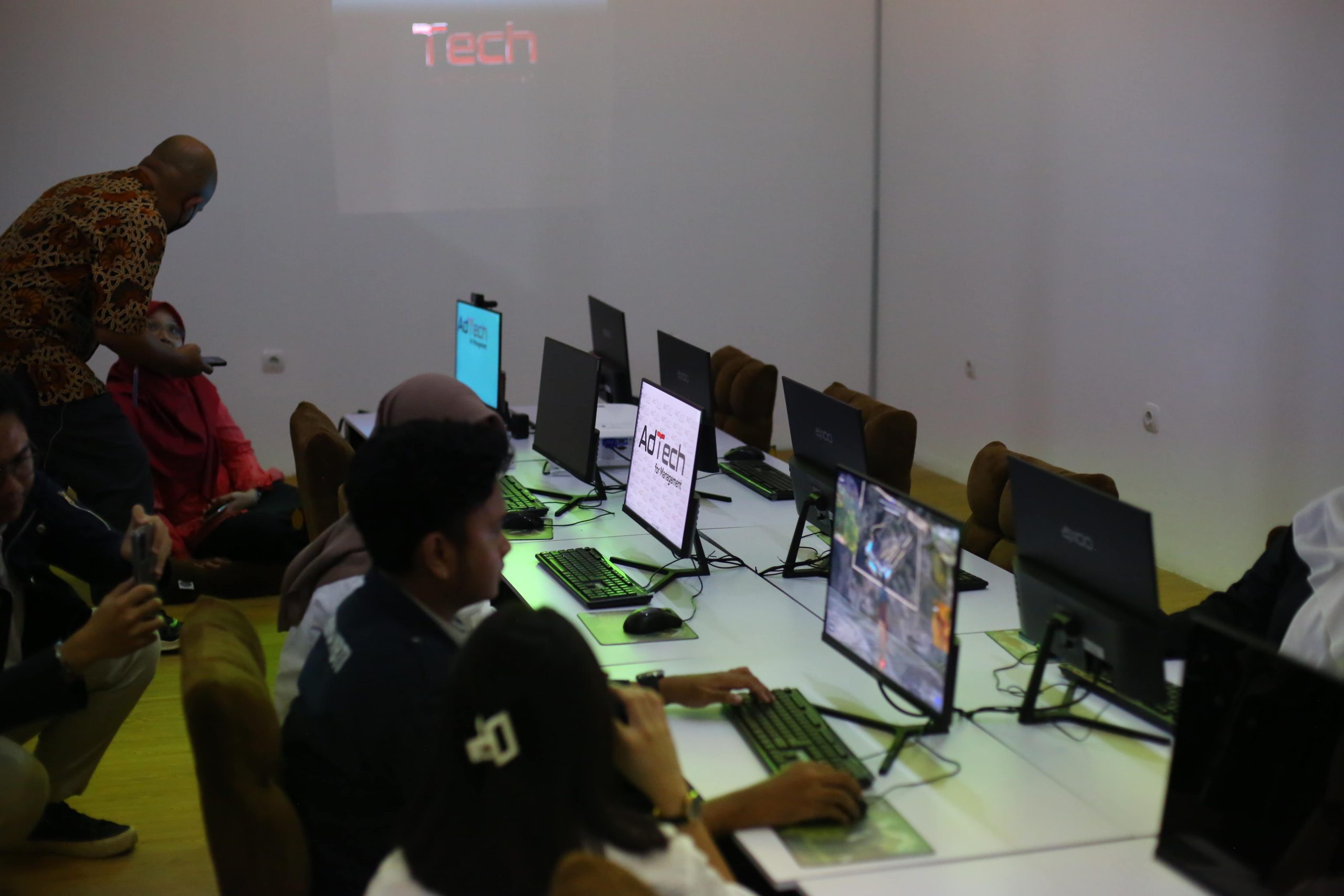 “Advance Technology” Laboratory Towards Technological Innovation at Telkom University