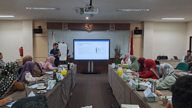 Financial Planning Training for New Businesses by S1 Adbis Lecturers Rumah Hasanah