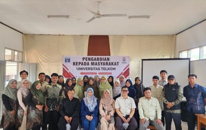 Telkom University’s Faculty of Economics and Business Guides SMK YPPS Teachers to Improve School Accounting and Marketing Understanding