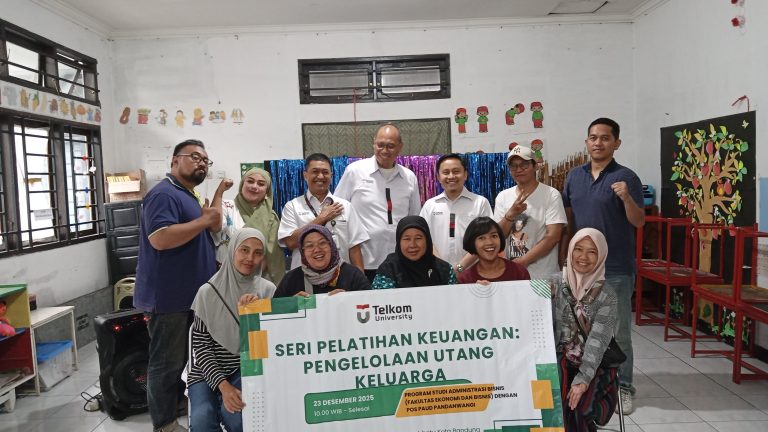 Foto bersama dalam Kegiatan Pelatihan Kelola Utang