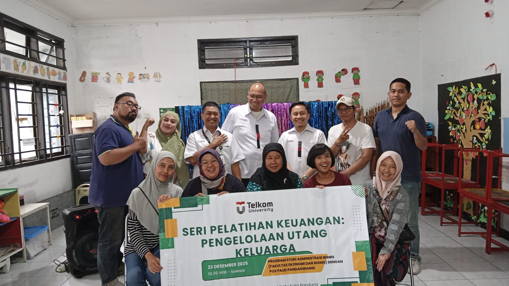 Foto bersama dalam Kegiatan Pelatihan Kelola Utang