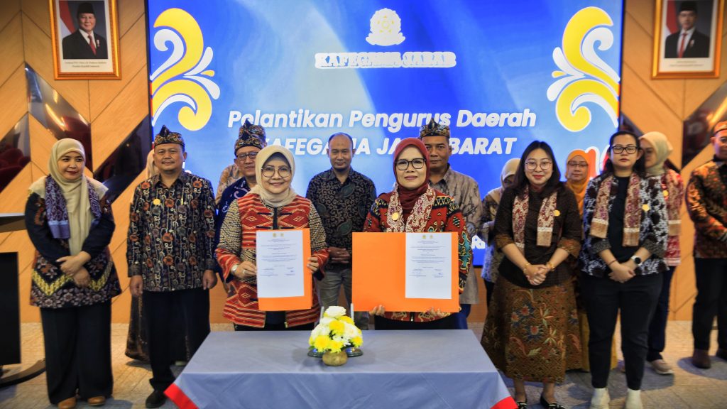 Penandatangan dan Peresmian